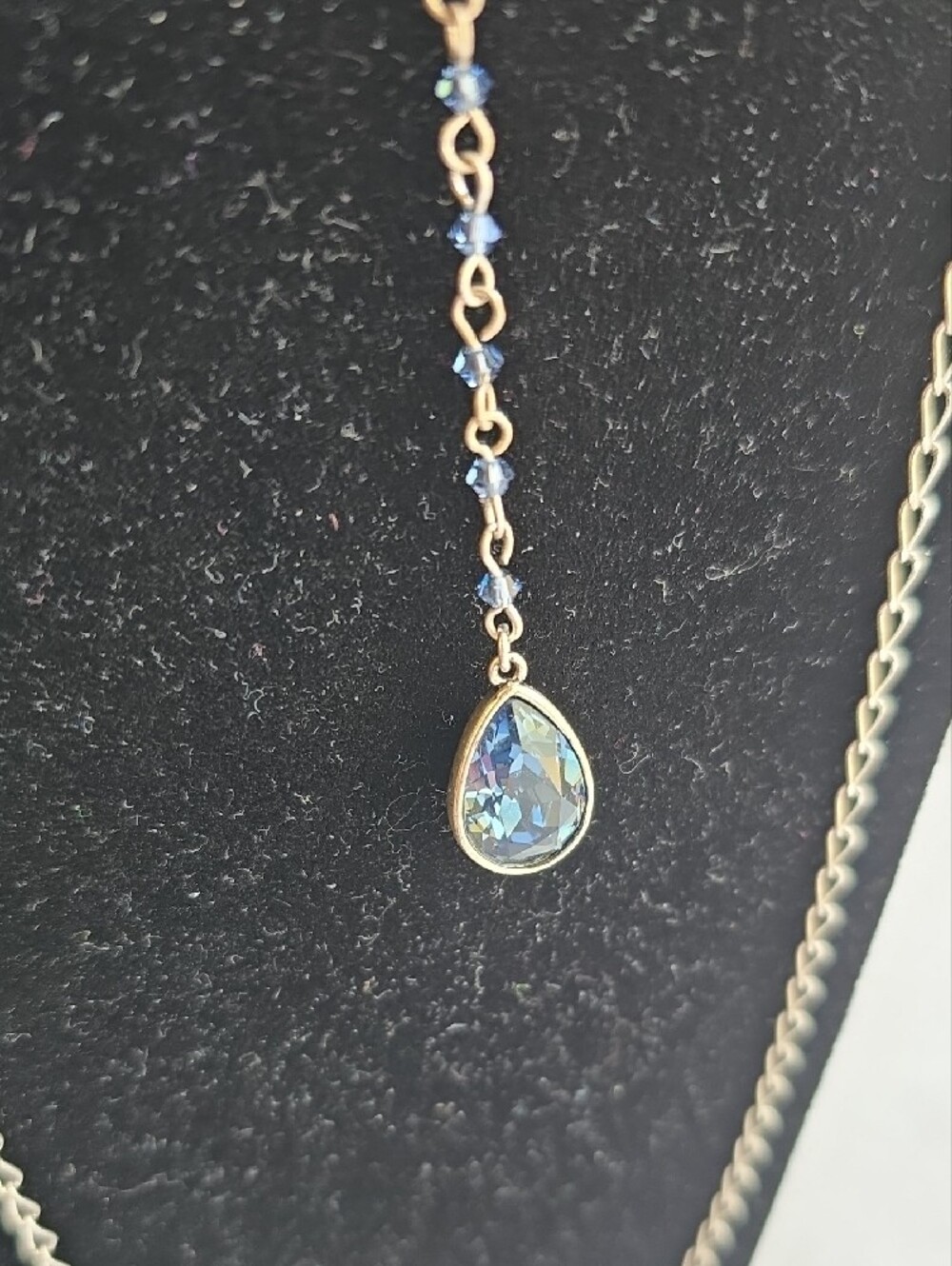 Delicate Silver Teardrop Layered Necklace with Swarovski Montana Crystal - Picture 3 of 3